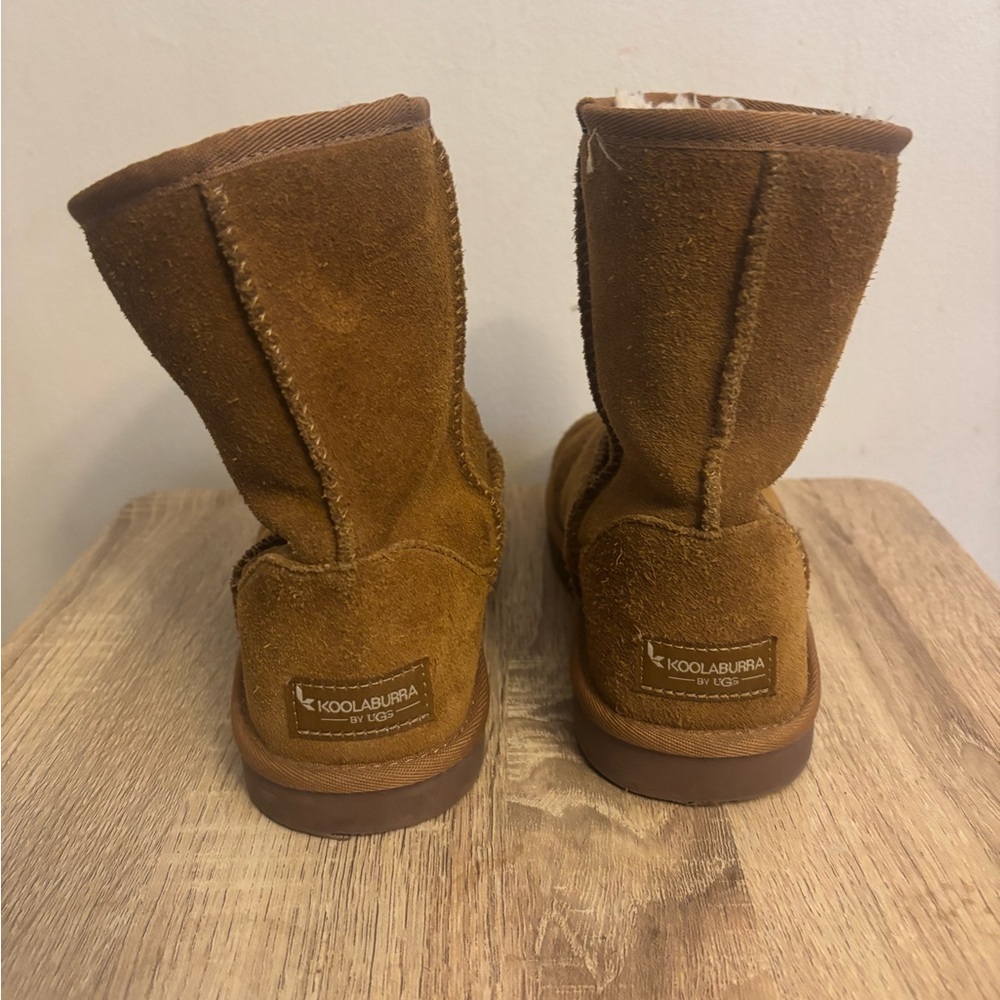 Koolaburra by UGG Suede Tan Short Winter Boots - Picture 4 of 7